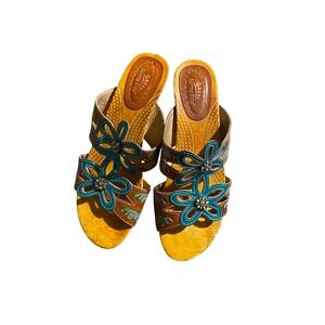 Spring Step Brown Flower Accent Leather Heeled‎ Sandals European Size 42